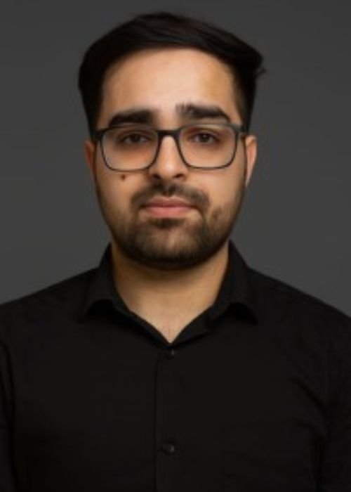 Host Kartikeyan
